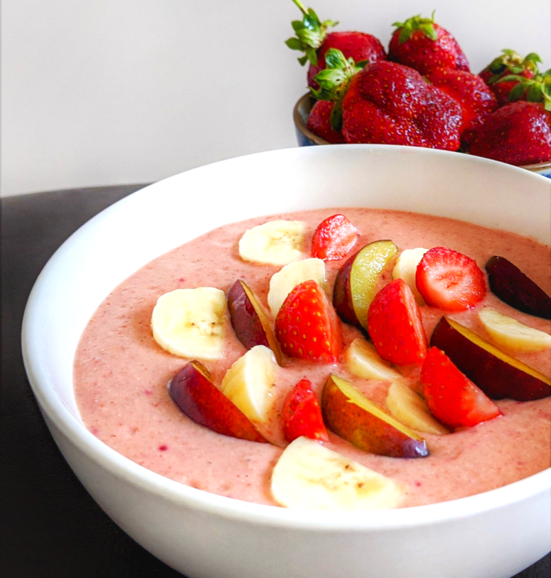 Breakfast Smoothie Bowl with summer fruits